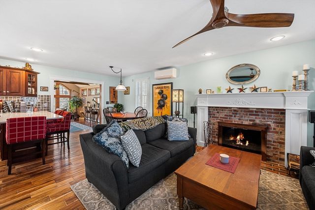 1252 Pleasant St, Brockton, MA 02301
