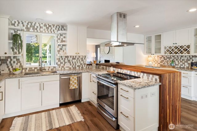 5828 S 144th St, Tukwila, WA 98168