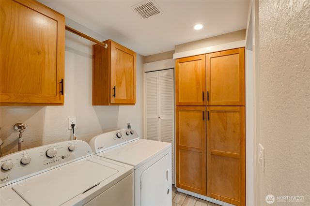 4904 81st Place SW #304, Mukilteo, WA 98275