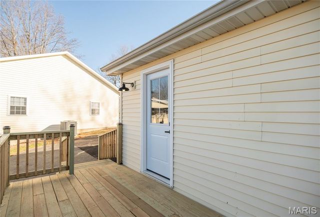 301 Cape Road, Bloomfield, MO 63825