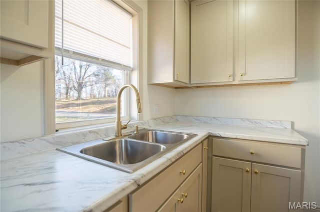 301 Cape Road, Bloomfield, MO 63825