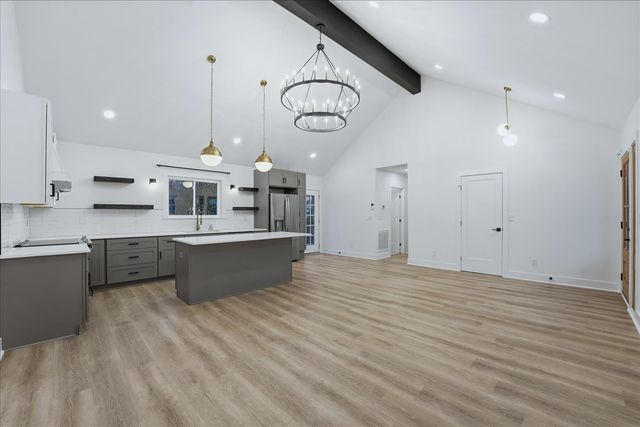 2800 W Kirkwood Ave, Nashville, TN 37204