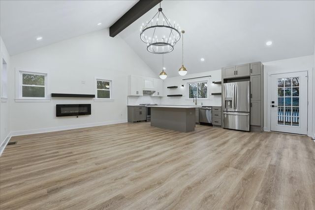 2800 W Kirkwood Ave, Nashville, TN 37204