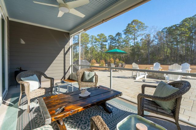 673 Pontoon Road, Huger, SC 29450