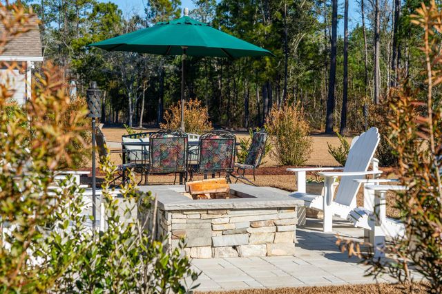 673 Pontoon Road, Huger, SC 29450