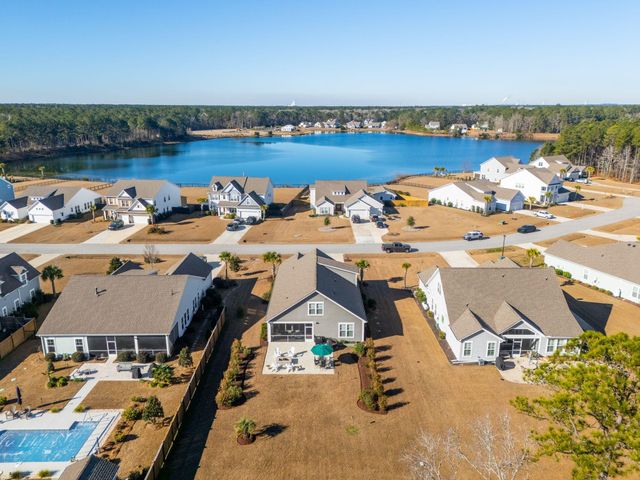 673 Pontoon Road, Huger, SC 29450