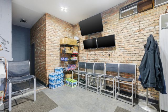 3252 W 31st Street, Chicago, IL 60623