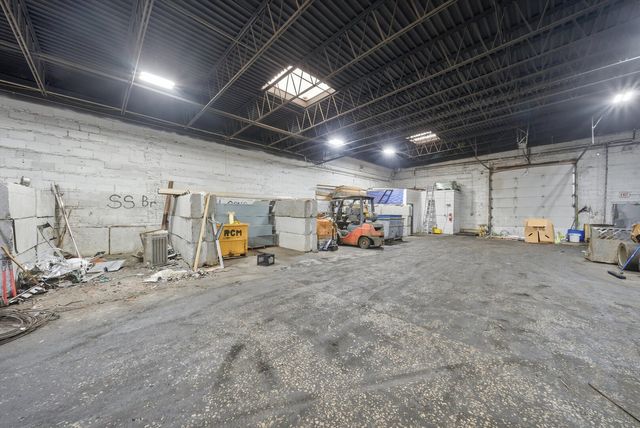3252 W 31st Street, Chicago, IL 60623