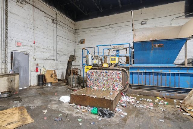 3252 W 31st Street, Chicago, IL 60623