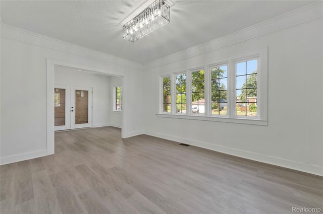 8951 La Salle Blvd, Detroit, MI 48206