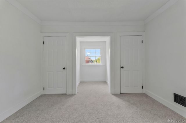 8951 La Salle Blvd, Detroit, MI 48206