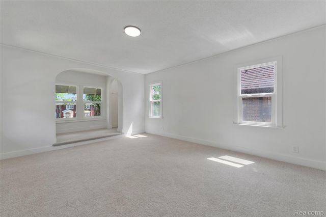 8951 La Salle Blvd, Detroit, MI 48206