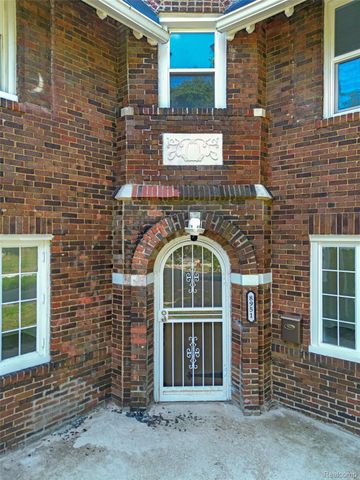 8951 La Salle Blvd, Detroit, MI 48206