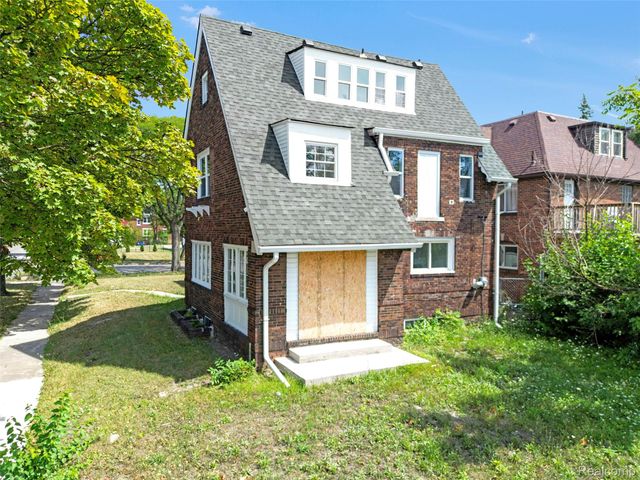 8951 La Salle Blvd, Detroit, MI 48206