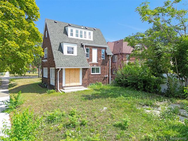 8951 La Salle Blvd, Detroit, MI 48206