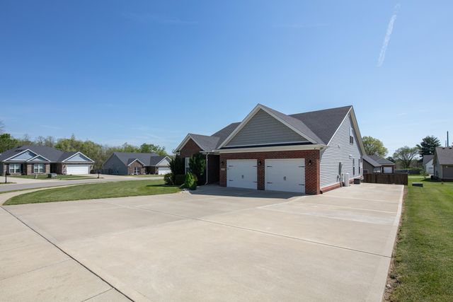 175 Fallow Circle, Georgetown, KY 40324