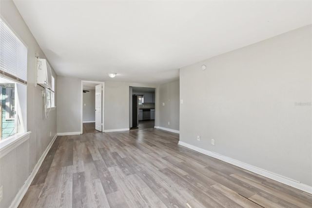 2010 E YUKON STREET, Tampa, FL 33604