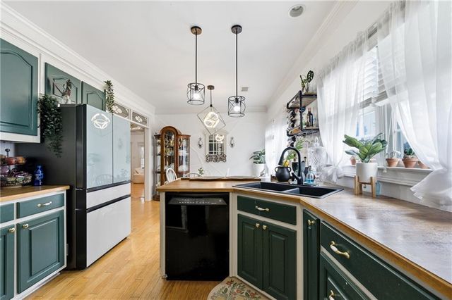 2220 Stockton Walk Lane, Snellville, GA 30078