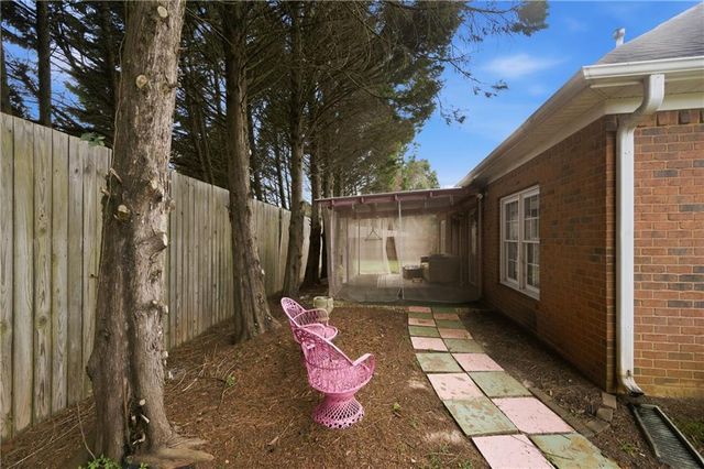 2220 Stockton Walk Lane, Snellville, GA 30078