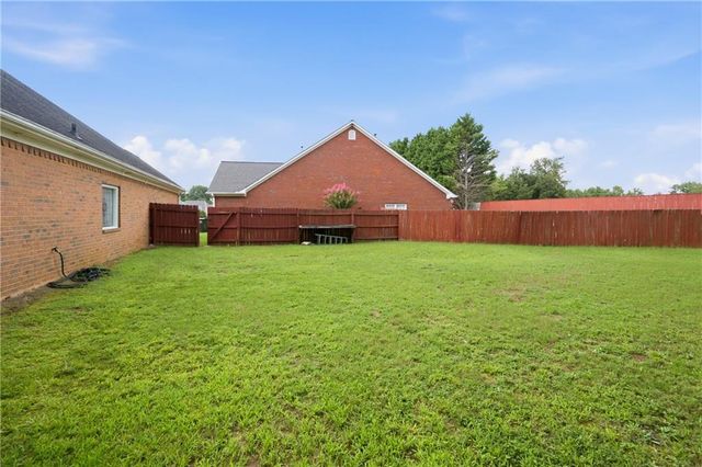 2220 Stockton Walk Lane, Snellville, GA 30078