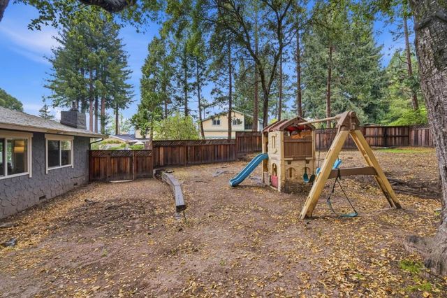 4 Bluehill Court, Scotts Valley, CA 95066