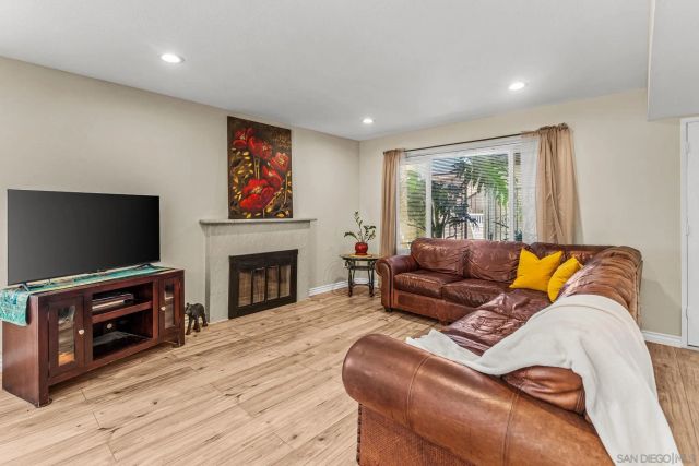 8963 Capcano, San Diego, CA 92126