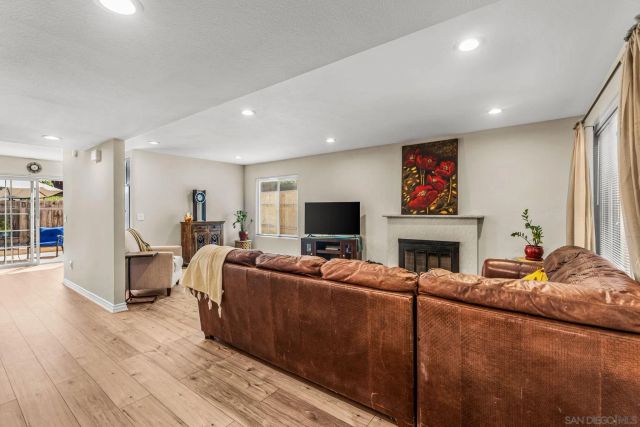 8963 Capcano, San Diego, CA 92126