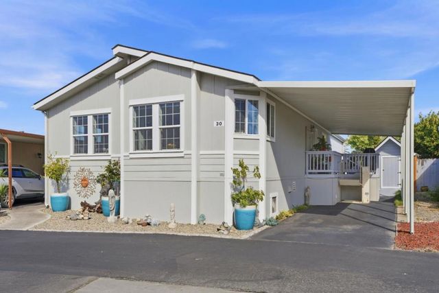150 Kern Street, Salinas, CA 93905