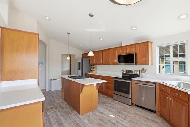 150 Kern Street, Salinas, CA 93905