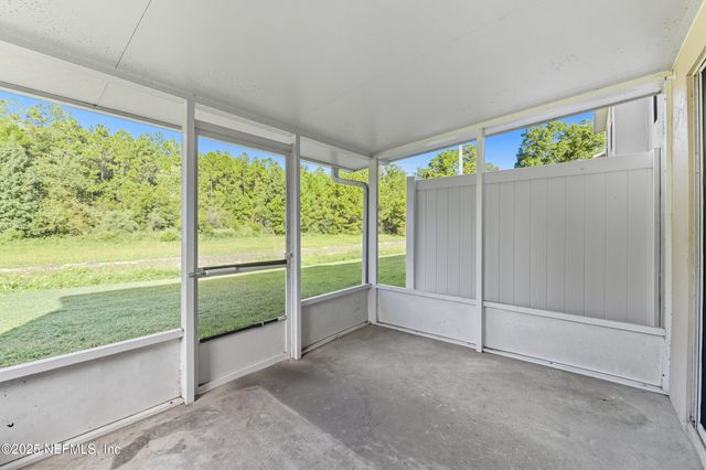 3762 VERDE GARDENS Circle, Jacksonville, FL 32218
