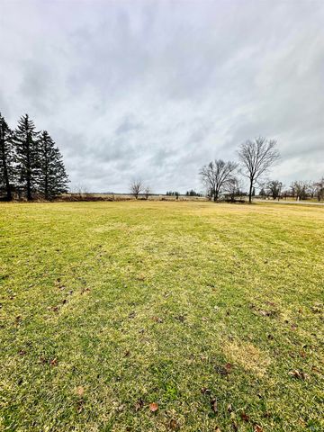 4302 S US Highway 33, Albion, IN 46701