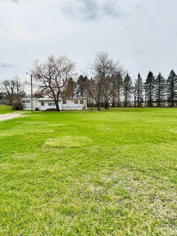 4302 S US Highway 33, Albion, IN 46701