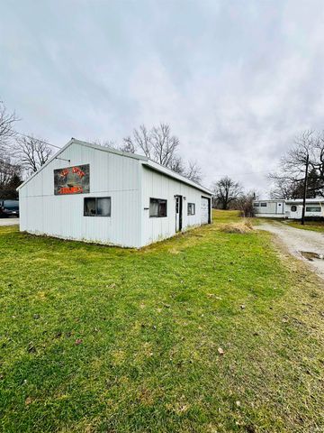 4302 S US Highway 33, Albion, IN 46701