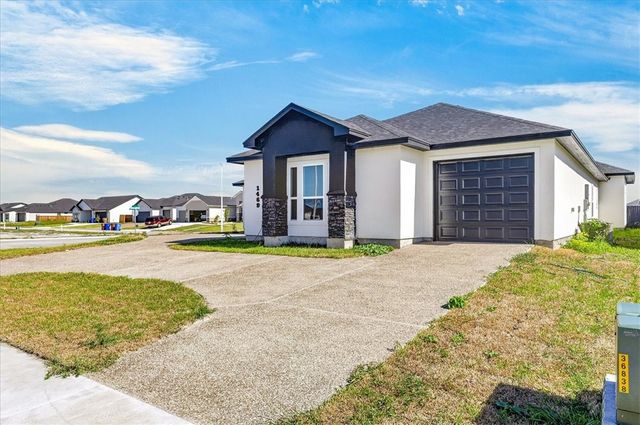 1469 Dragonstone Ct, Corpus Christi, TX 78415