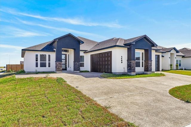 1469 Dragonstone Ct, Corpus Christi, TX 78415