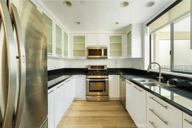 230 S Jackson 309, Glendale, CA 91205