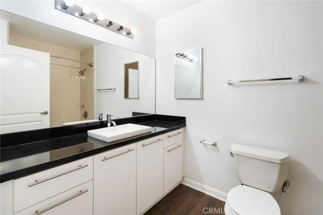 230 S Jackson 309, Glendale, CA 91205