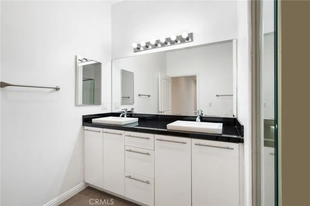 230 S Jackson 309, Glendale, CA 91205