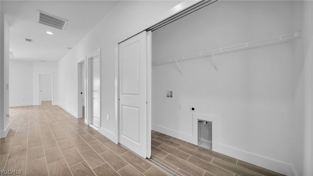 4991 Fairway CT, Lehigh Acres, FL 33973