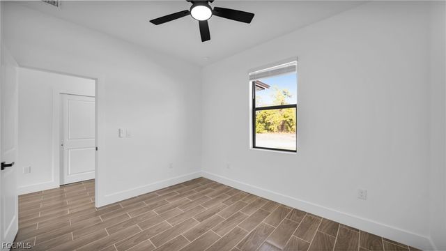 4991 Fairway CT, Lehigh Acres, FL 33973