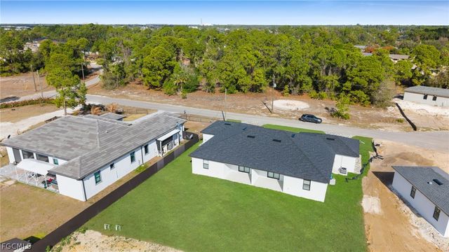 4991 Fairway CT, Lehigh Acres, FL 33973