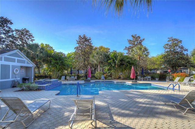 6073 SANDHILL RIDGE DRIVE, Lithia, FL 33547