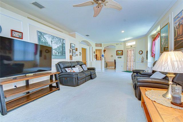 6073 SANDHILL RIDGE DRIVE, Lithia, FL 33547