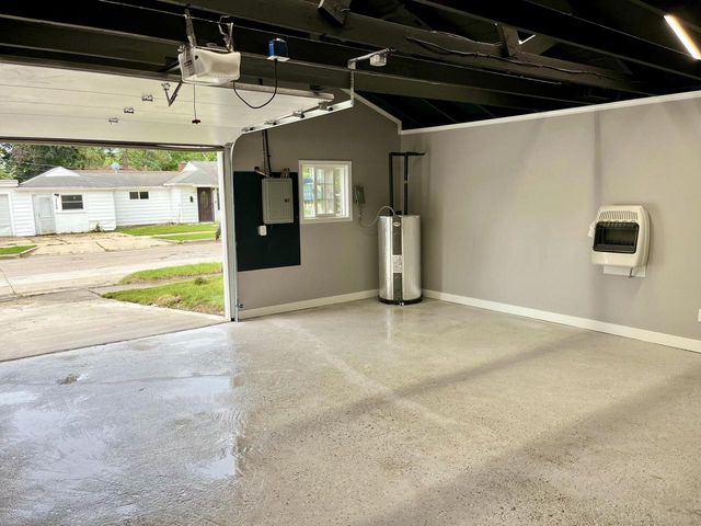 3730 W Kaul AVENUE, Milwaukee, WI 53209