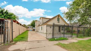 911 Wooding Street, Houston, TX 77011