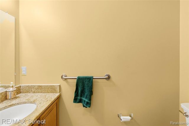 5664 Murphy Court, Warren, MI 48092