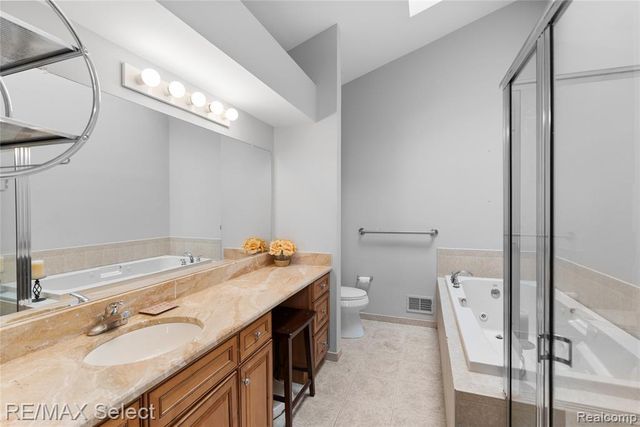 5664 Murphy Court, Warren, MI 48092