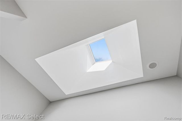 5664 Murphy Court, Warren, MI 48092