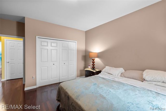 5664 Murphy Court, Warren, MI 48092