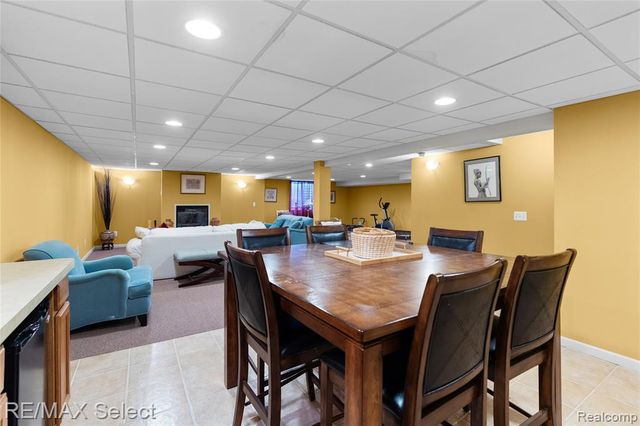 5664 Murphy Court, Warren, MI 48092